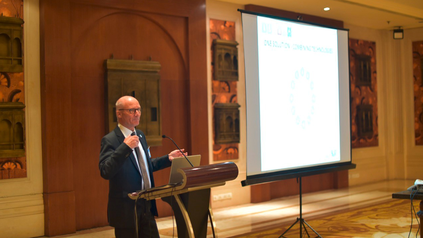 Michael Ramlau presenting at the delegation visit in Delhi, India