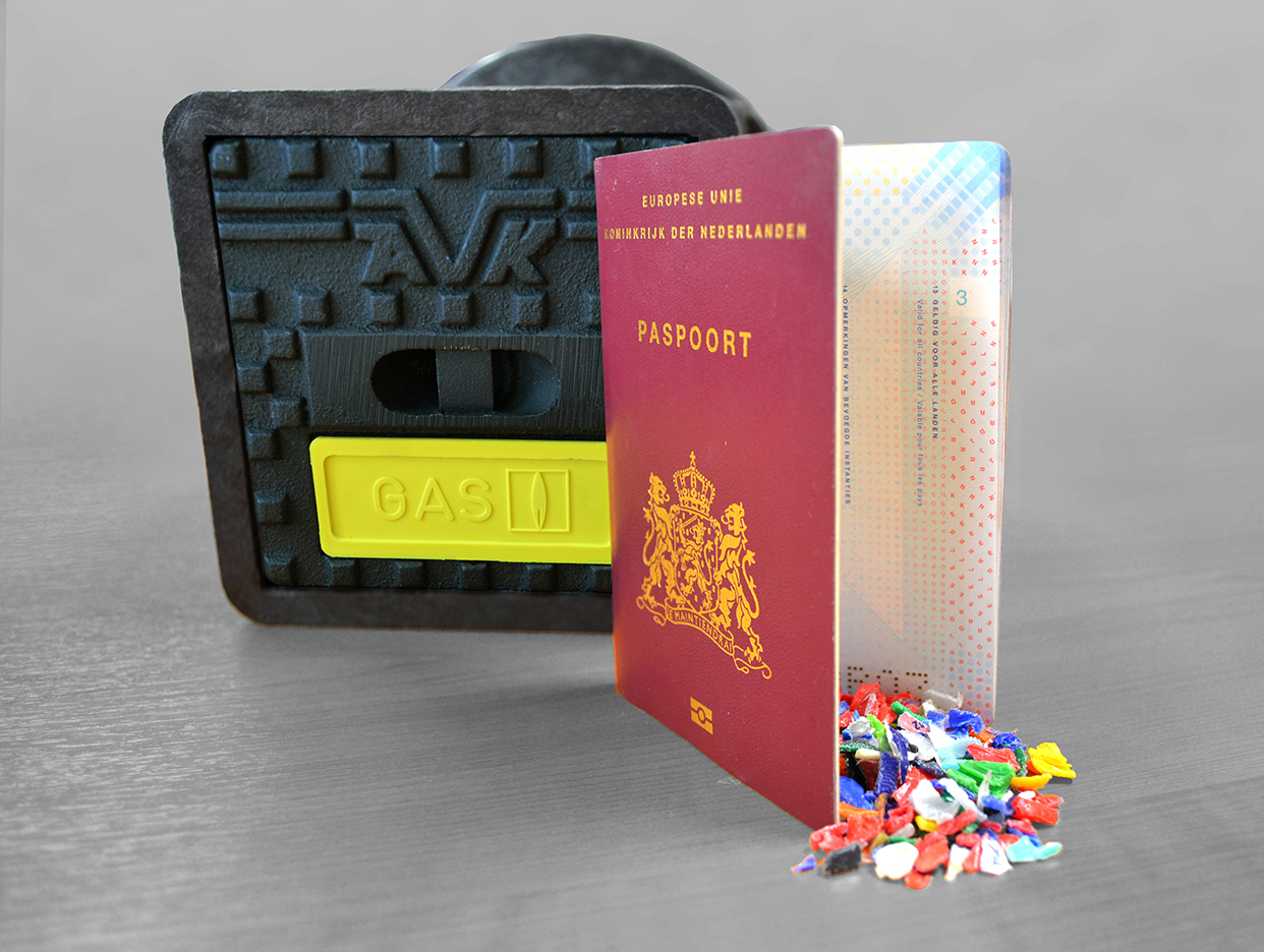 Raw materials passport for reusing plastic